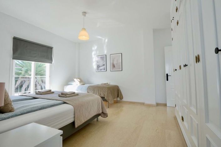 Image No.21-6 Bed Villa for sale