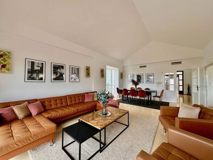 Image No.40-6 Bed Villa for sale