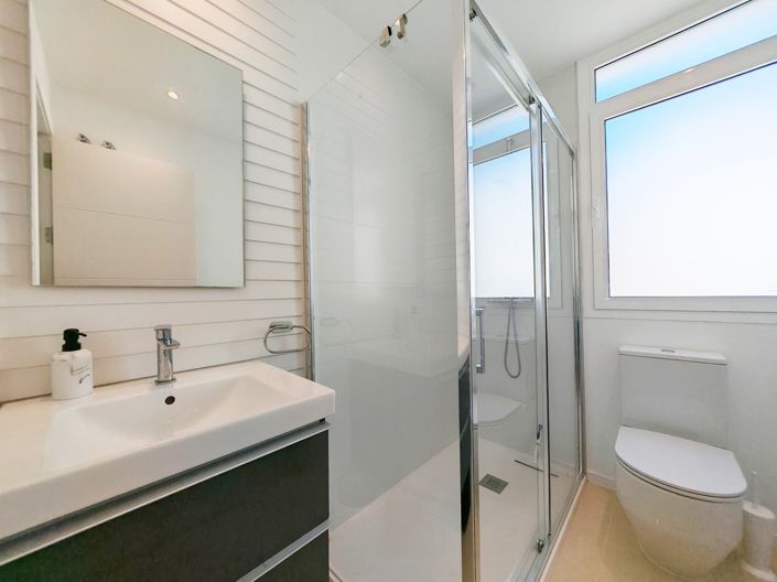 Image No.17-4 Bed Penthouse for sale