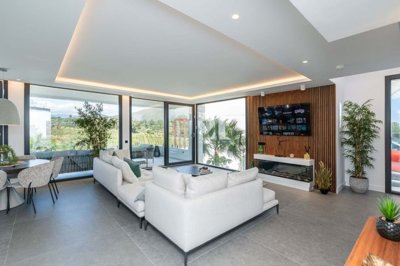 1447-629744-78d1f4f8b6655591b02d22fabb36a692d