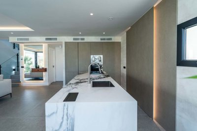 1447-629744-78d1f4f8b6655591b02d22fabb36a692d