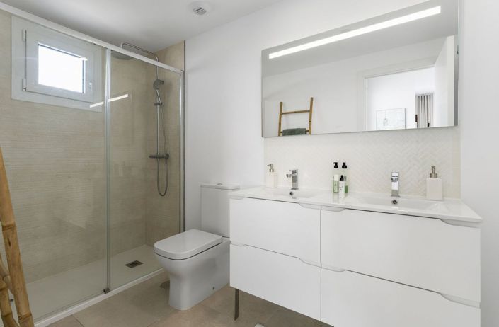 Image No.20-3 Bed Semi-Detached for sale