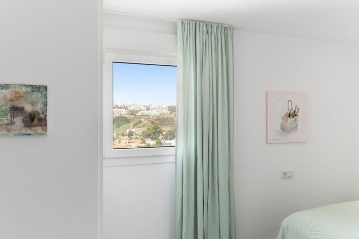 Image No.24-3 Bed Semi-Detached for sale