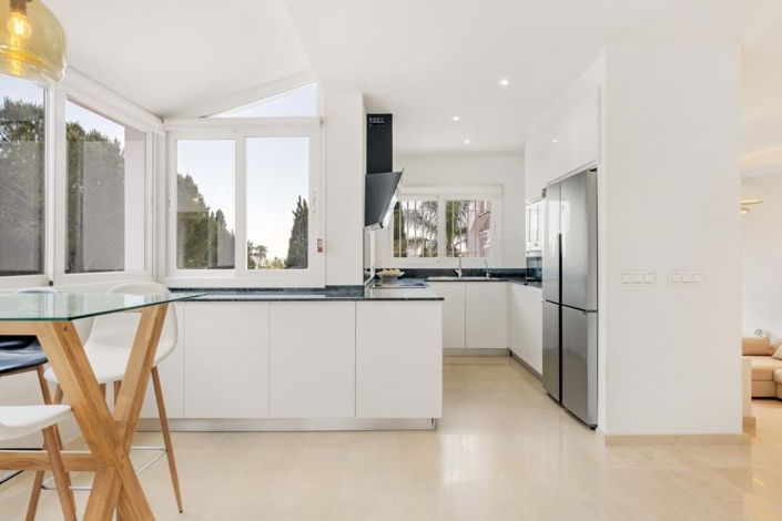 Image No.17-4 Bed Villa for sale