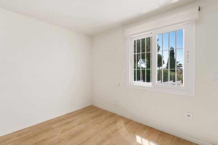 Image No.27-4 Bed Villa for sale