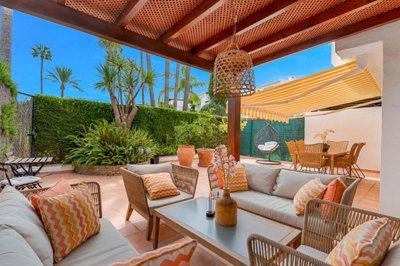 1447-647678-78d1f4f8b6655591b02d22fabb36a692d