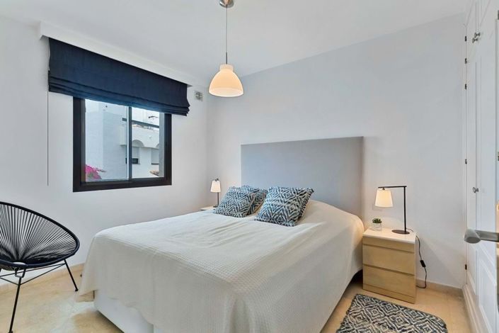 Image No.23-4 Bed Townhouse for sale