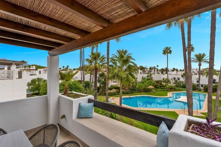 Image No.25-4 Bed Townhouse for sale