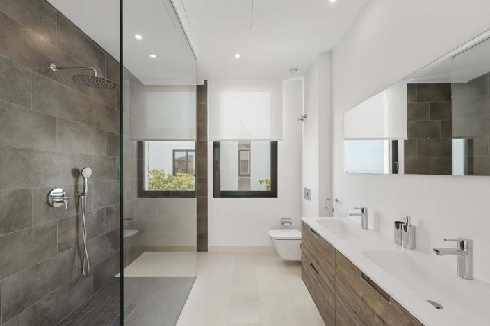 Image No.21-5 Bed Semi-Detached for sale