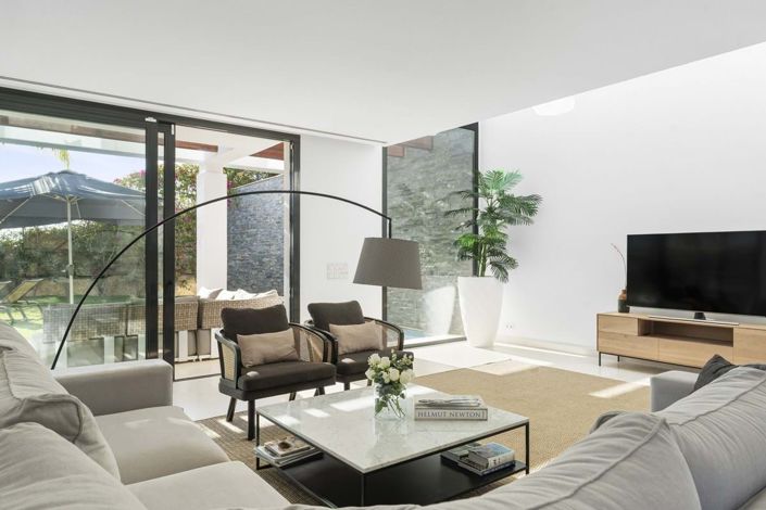 Image No.6-5 Bed Semi-Detached for sale