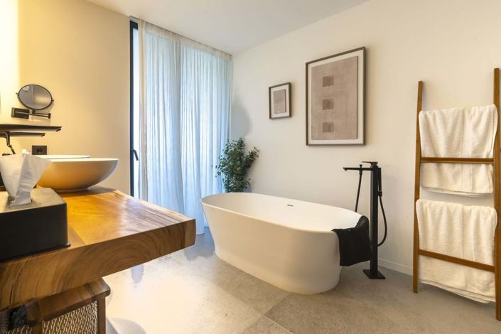 Image No.22-3 Bed Apartment for sale