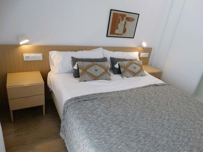 Image No.18-3 Bed Apartment for sale