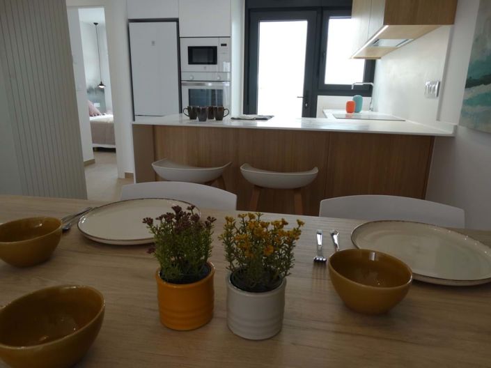 Image No.18-3 Bed Apartment for sale