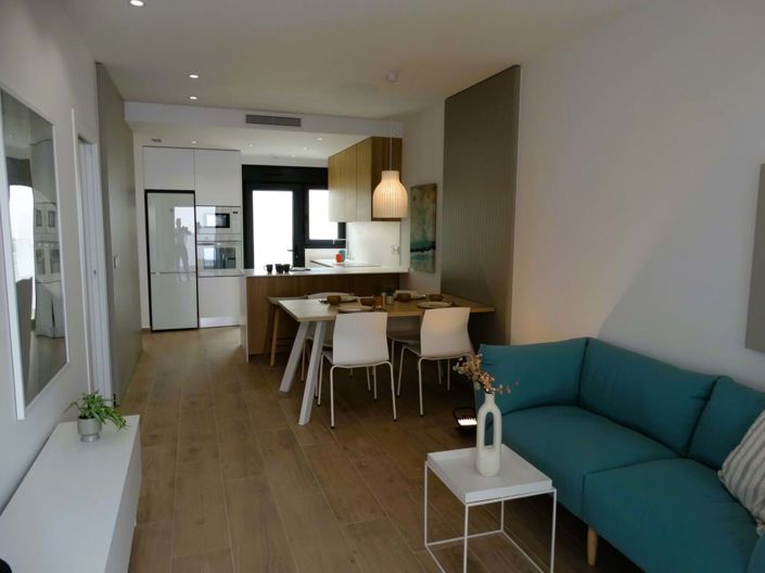 Image No.3-3 Bed Apartment for sale