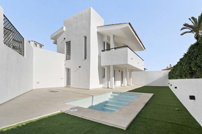 Image No.32-4 Bed Villa for sale