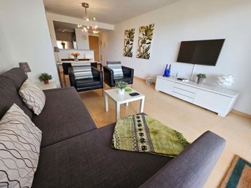 1447-646400-78d1f4f8b6655591b02d22fabb36a692d