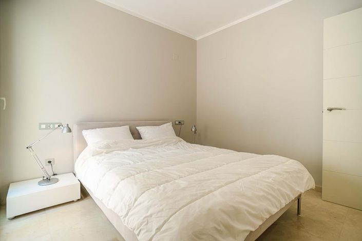 Image No.21-3 Bed Villa for sale