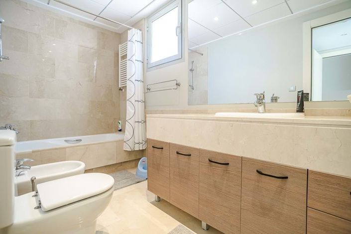 Image No.27-3 Bed Villa for sale