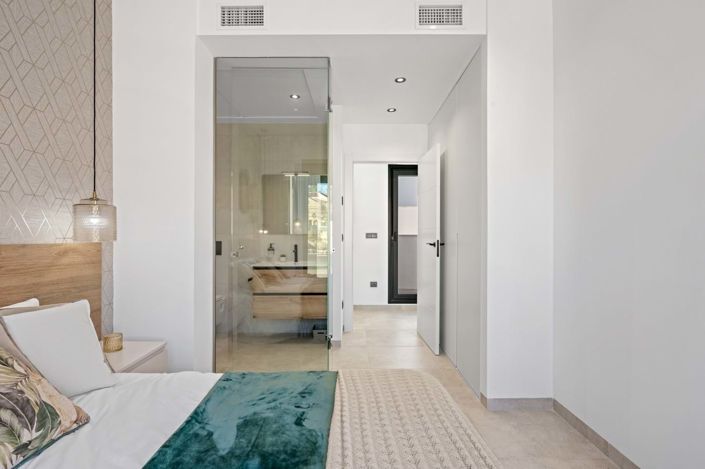 Image No.20-3 Bed Villa for sale