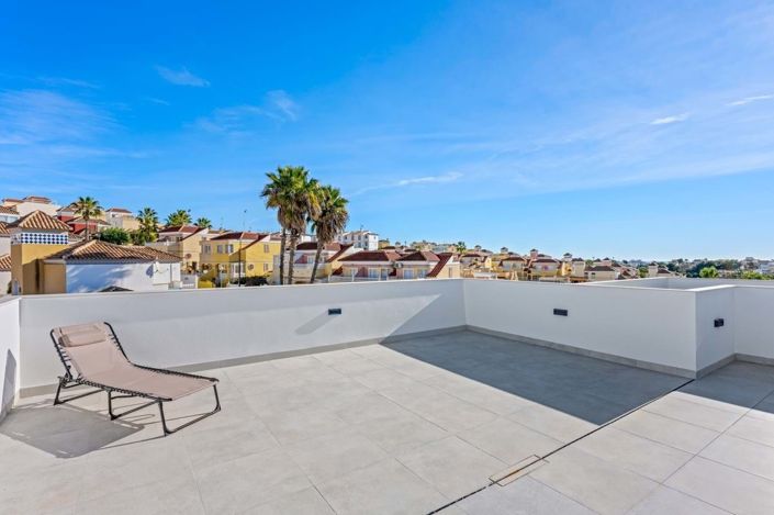 Image No.37-3 Bed Villa for sale