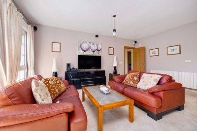 1447-657427-78d1f4f8b6655591b02d22fabb36a692d