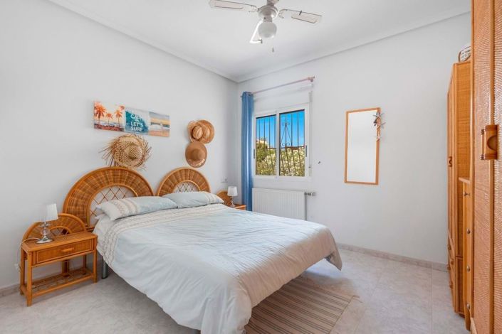 Image No.16-Villa de 5 chambres à vendre à Orihuela Costa