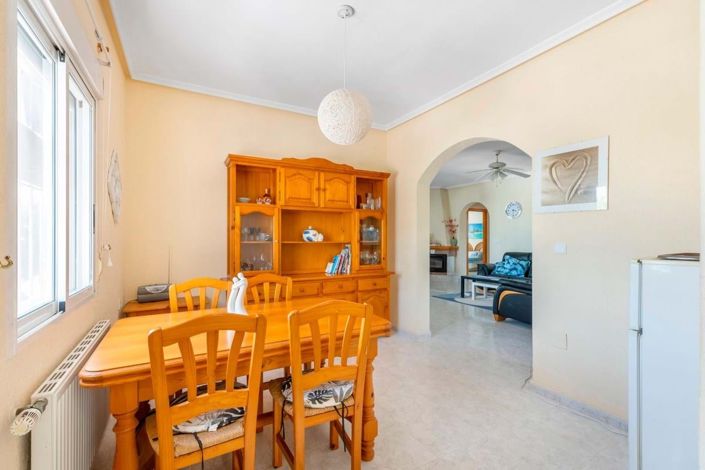 Image No.22-Villa de 5 chambres à vendre à Orihuela Costa