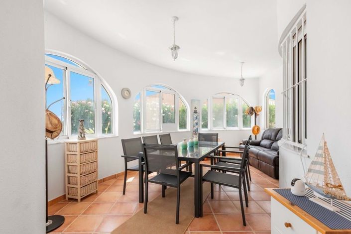 Image No.7-Villa de 5 chambres à vendre à Orihuela Costa