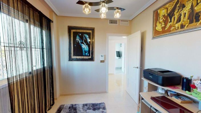 Image No.11-Villa de 5 chambres à vendre à Orihuela Costa