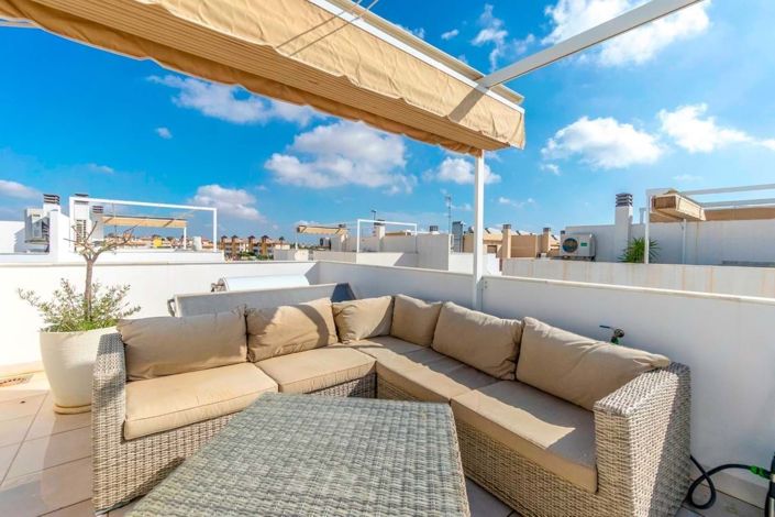 Image No.18-3 Bed Townhouse for sale