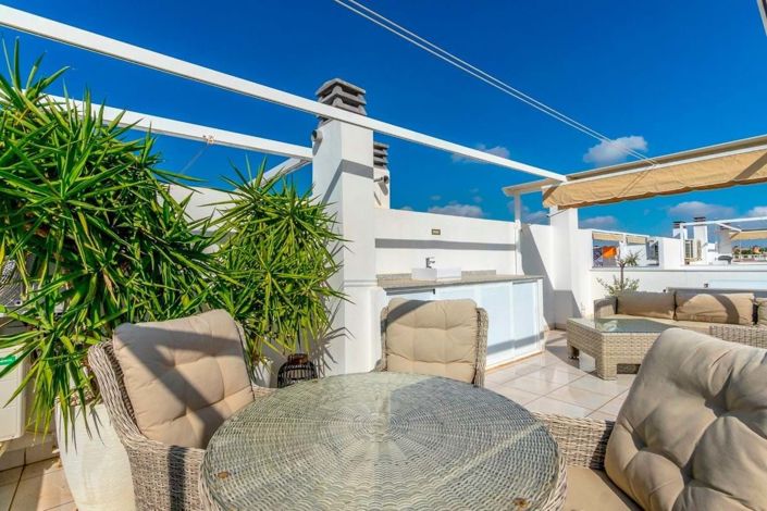 Image No.20-3 Bed Townhouse for sale