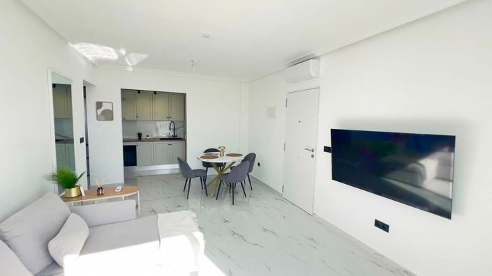 Image No.13-1 Bed Townhouse for sale