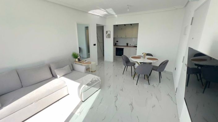 Image No.15-1 Bed Townhouse for sale