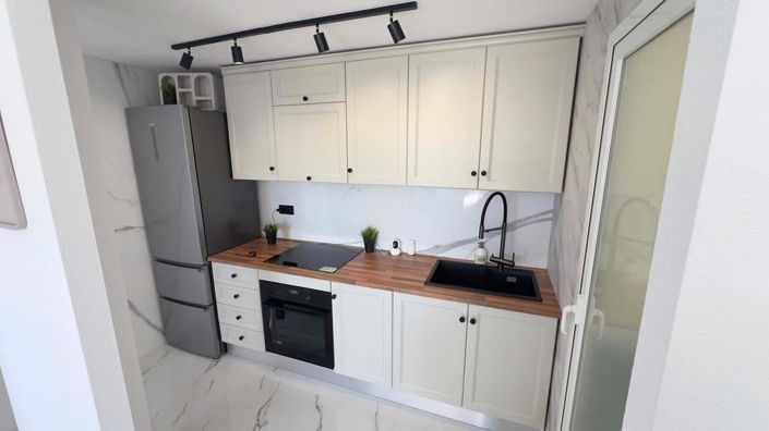 Image No.17-1 Bed Townhouse for sale