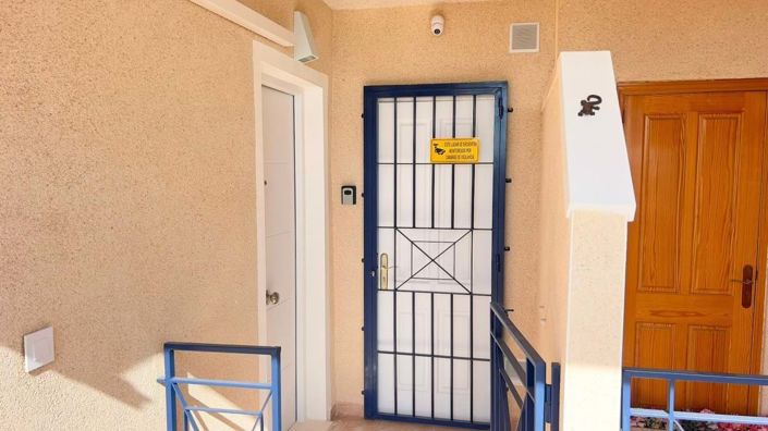 Image No.37-1 Bed Townhouse for sale