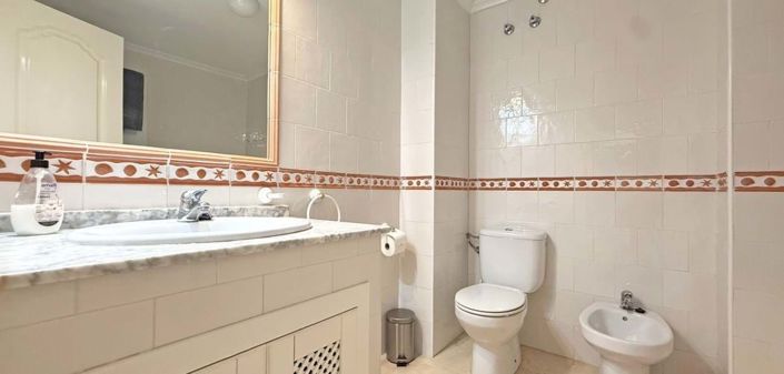 Image No.23-2 Bed Apartment for sale