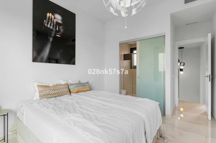 Image No.19-4 Bed Villa for sale