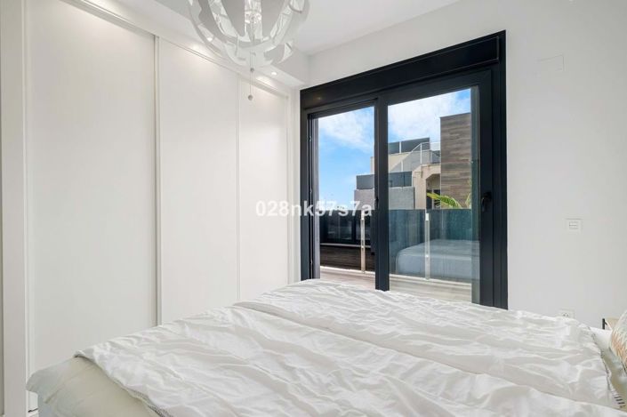 Image No.20-4 Bed Villa for sale