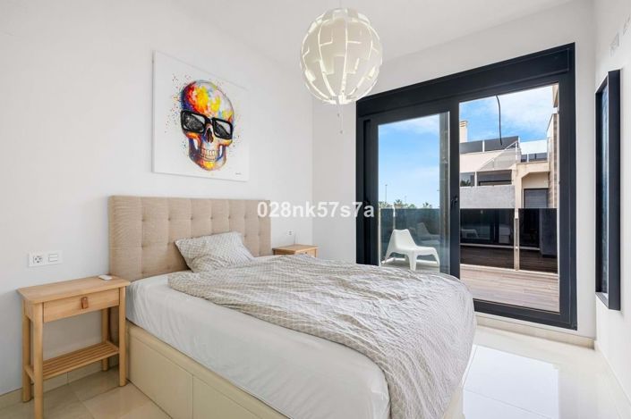 Image No.23-4 Bed Villa for sale