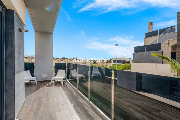 Image No.24-4 Bed Villa for sale