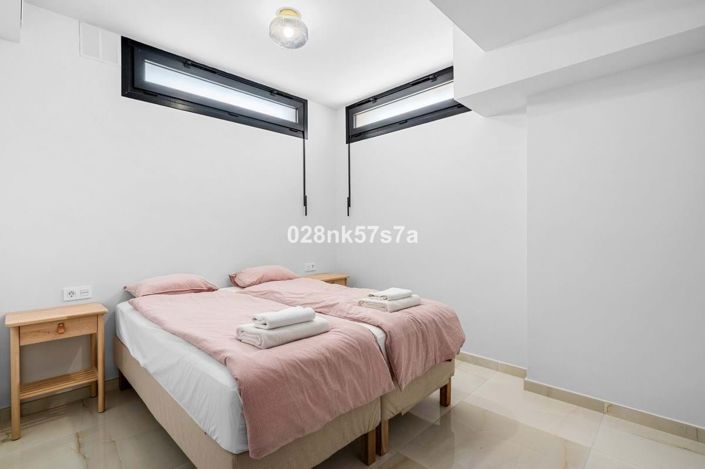 Image No.32-4 Bed Villa for sale