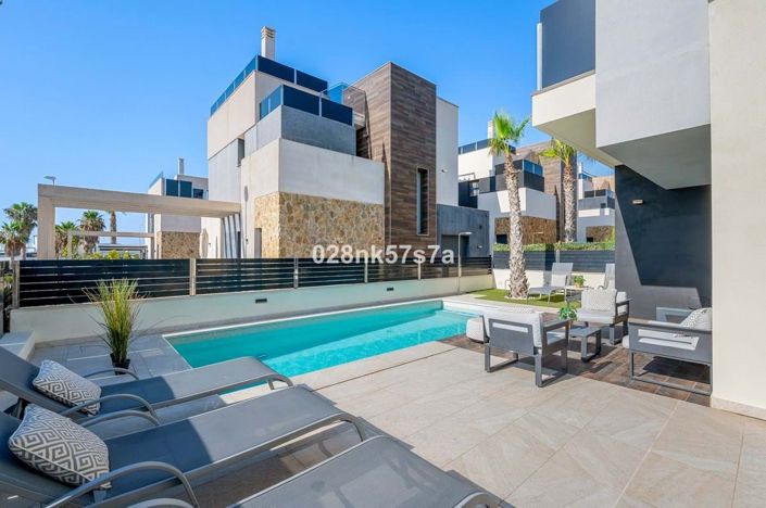 Image No.36-4 Bed Villa for sale