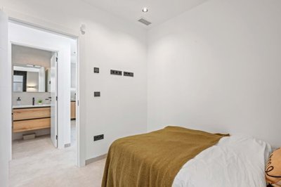 1447-657527-78d1f4f8b6655591b02d22fabb36a692d