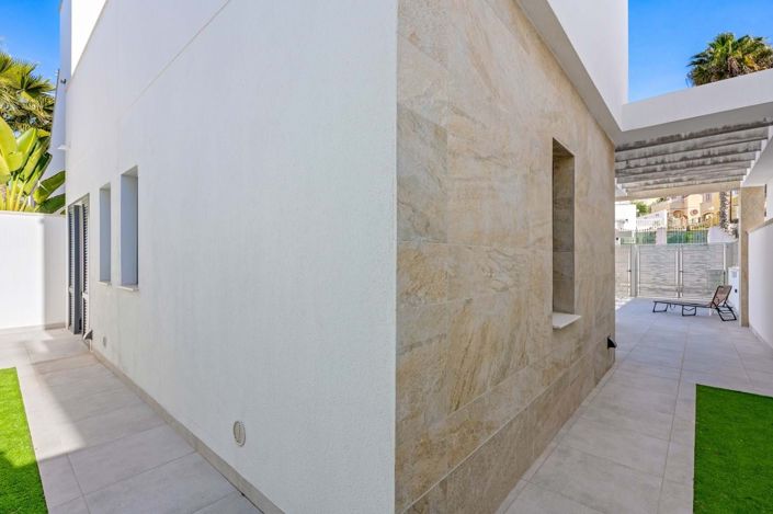 Image No.31-3 Bed Villa for sale