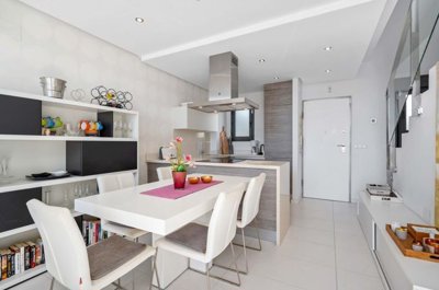 1447-657528-78d1f4f8b6655591b02d22fabb36a692d