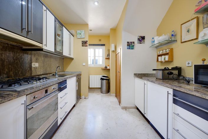 Image No.12-3 Bed Villa for sale