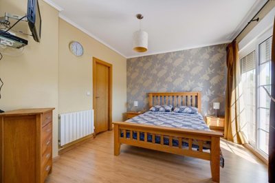 1447-657529-78d1f4f8b6655591b02d22fabb36a692d