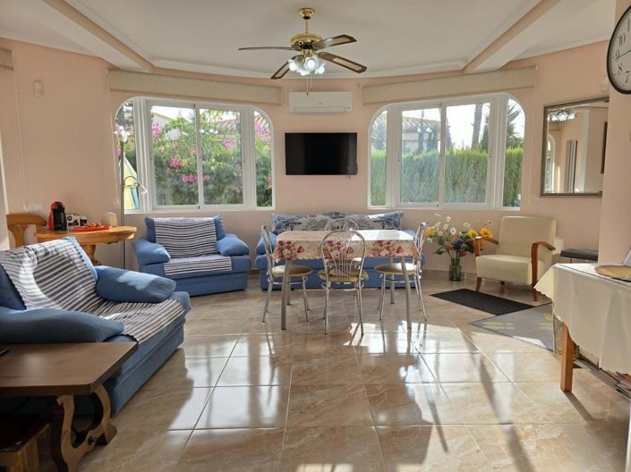 Image No.3-3 Bed Villa for sale