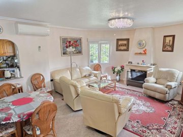 1447-657530-78d1f4f8b6655591b02d22fabb36a692d