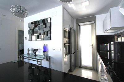 1447-657531-78d1f4f8b6655591b02d22fabb36a692d